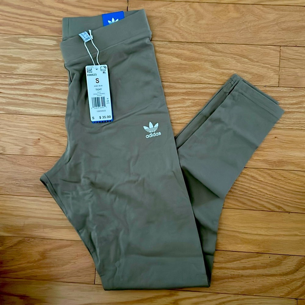 BNWT Adidas ORBIT Green leggings Sz small